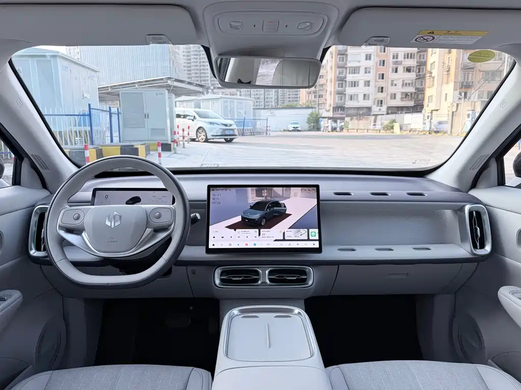 Leapmotor Leapmotor B10 — миниатюра 8