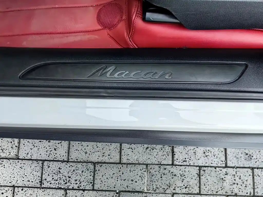 Porsche Macan — миниатюра 20