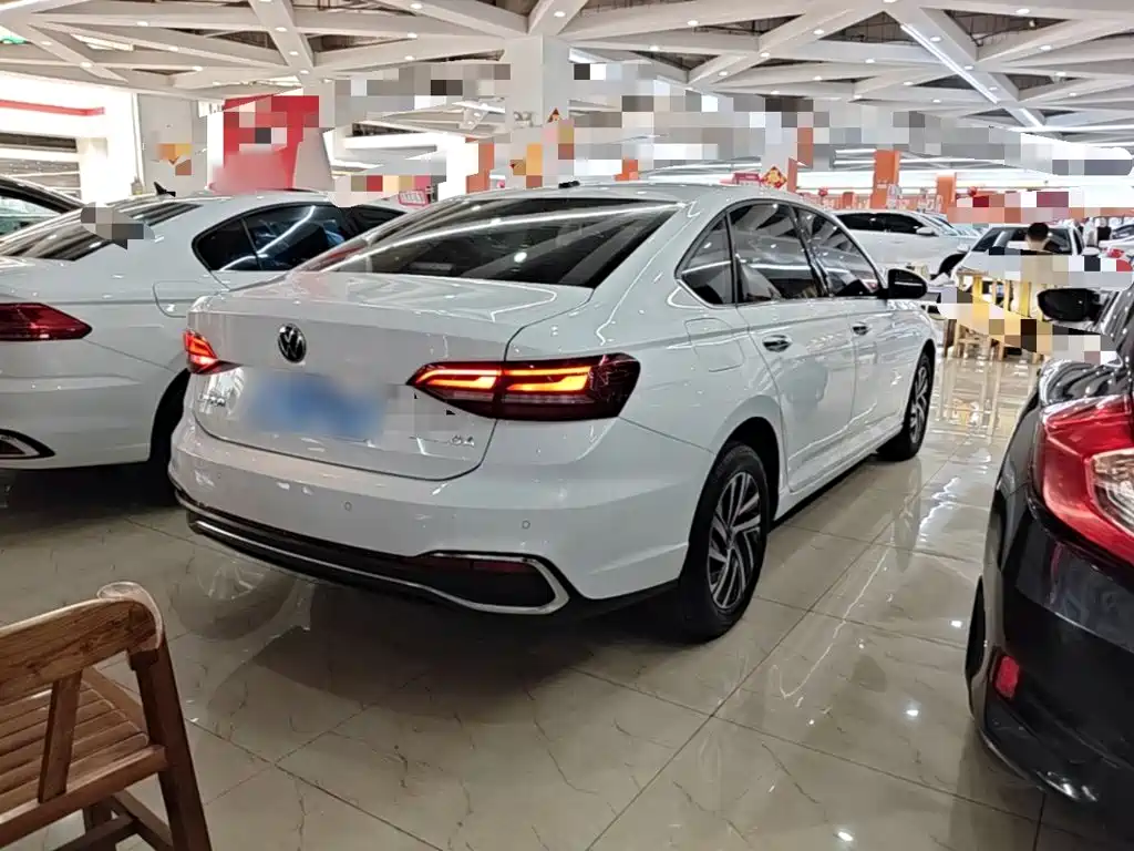 Volkswagen Lavida — миниатюра 7