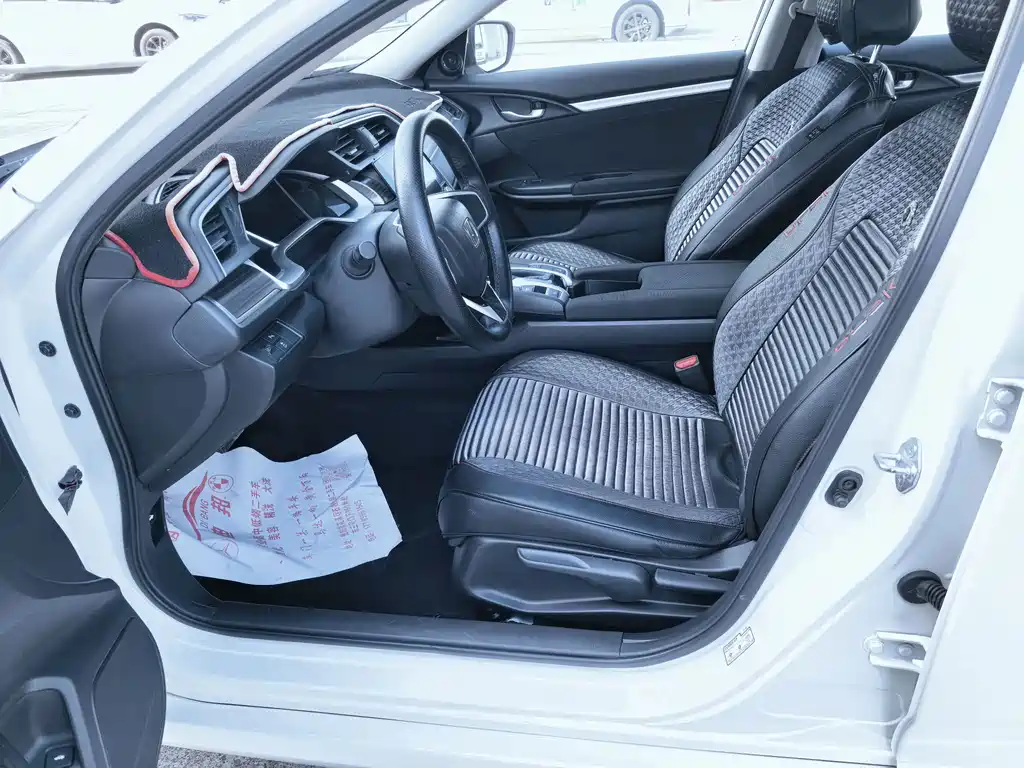 Honda Civic — миниатюра 8