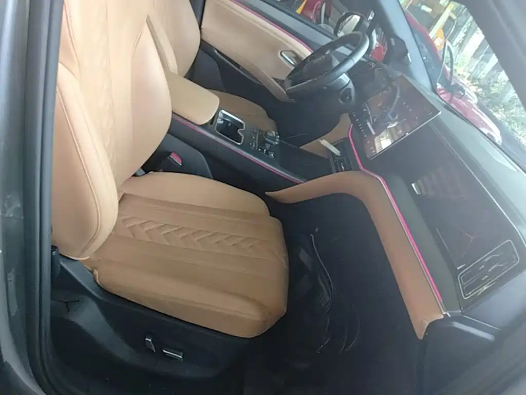 BYD L DM-i — миниатюра 25