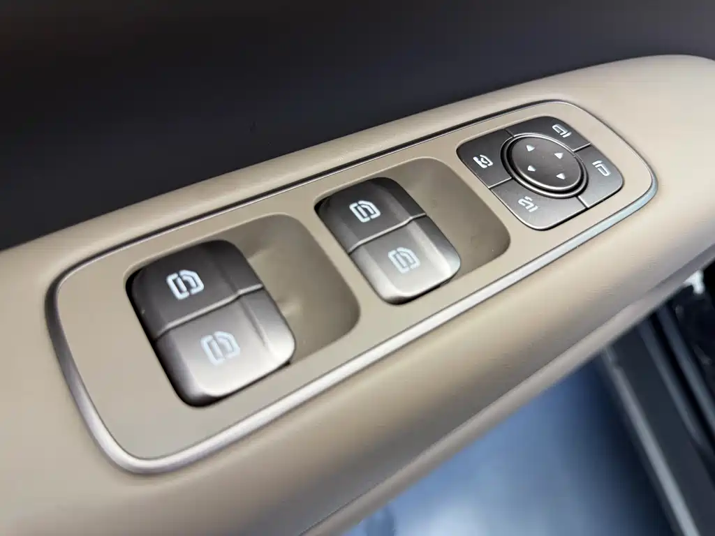 Li Auto Li i6 — миниатюра 16