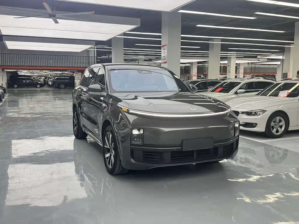 Li Auto Li L8 — миниатюра 3