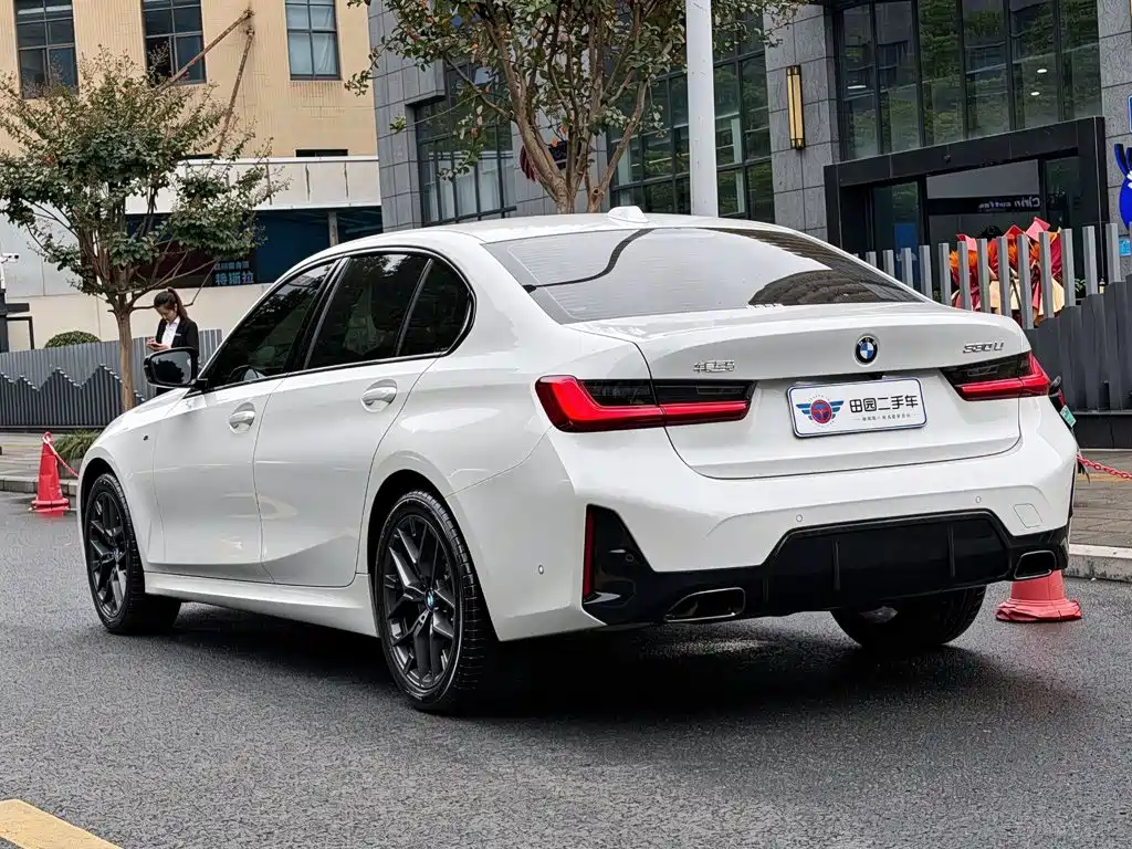 BMW 3 Series — миниатюра 4