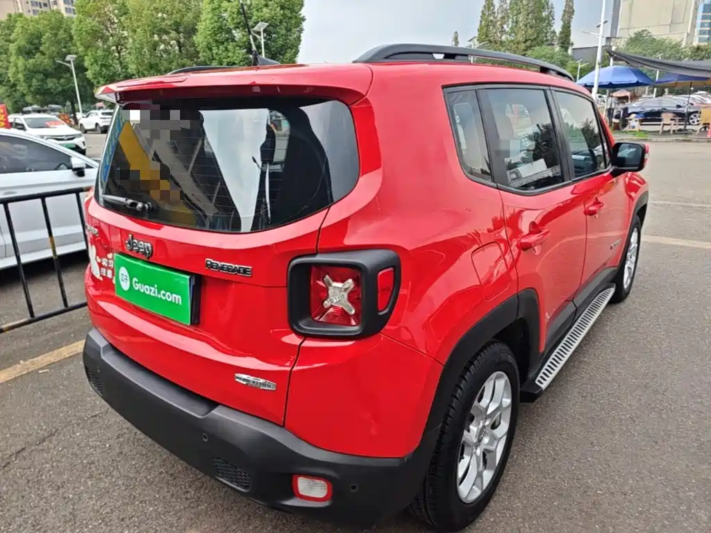 Jeep Renegade — миниатюра 7