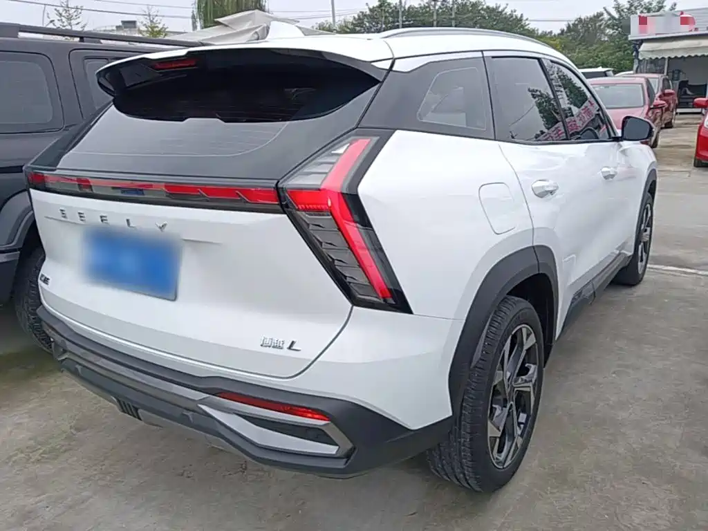 Geely Boyue L — миниатюра 7