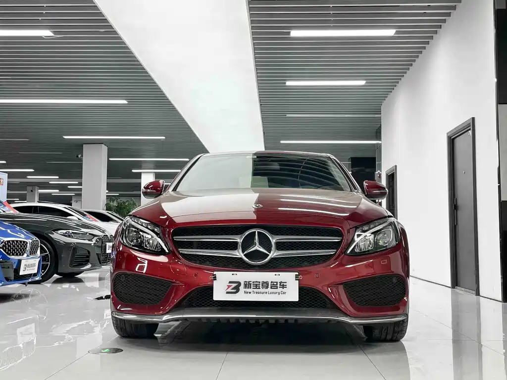 Mercedes-Benz C-Class — миниатюра 2