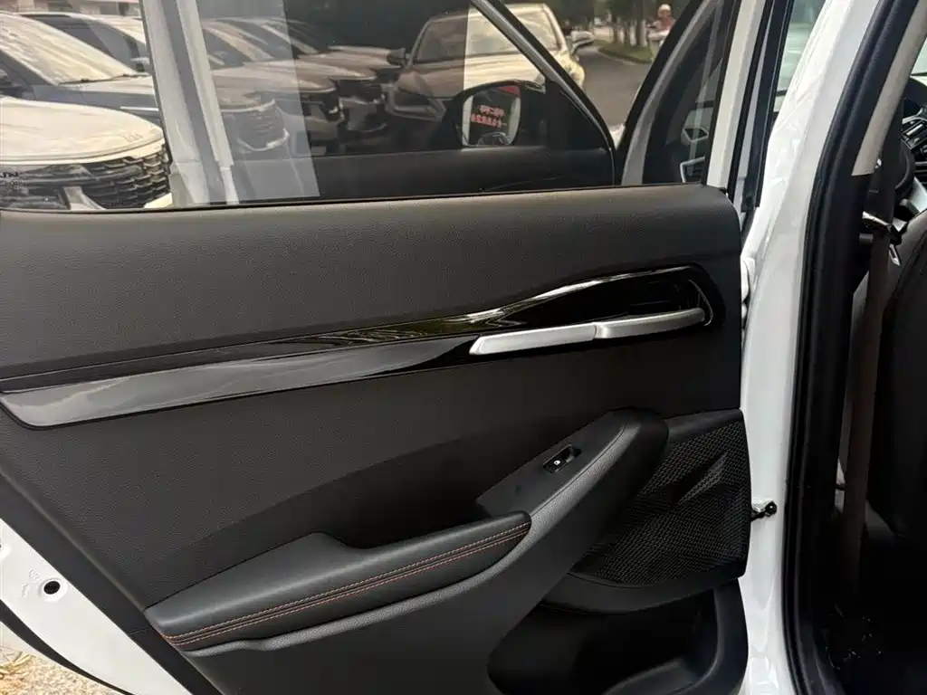 Kia Seltos 2023 1.5L CVT Luxury