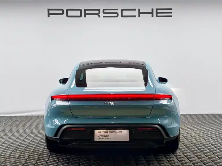 Porsche Taycan — миниатюра 4
