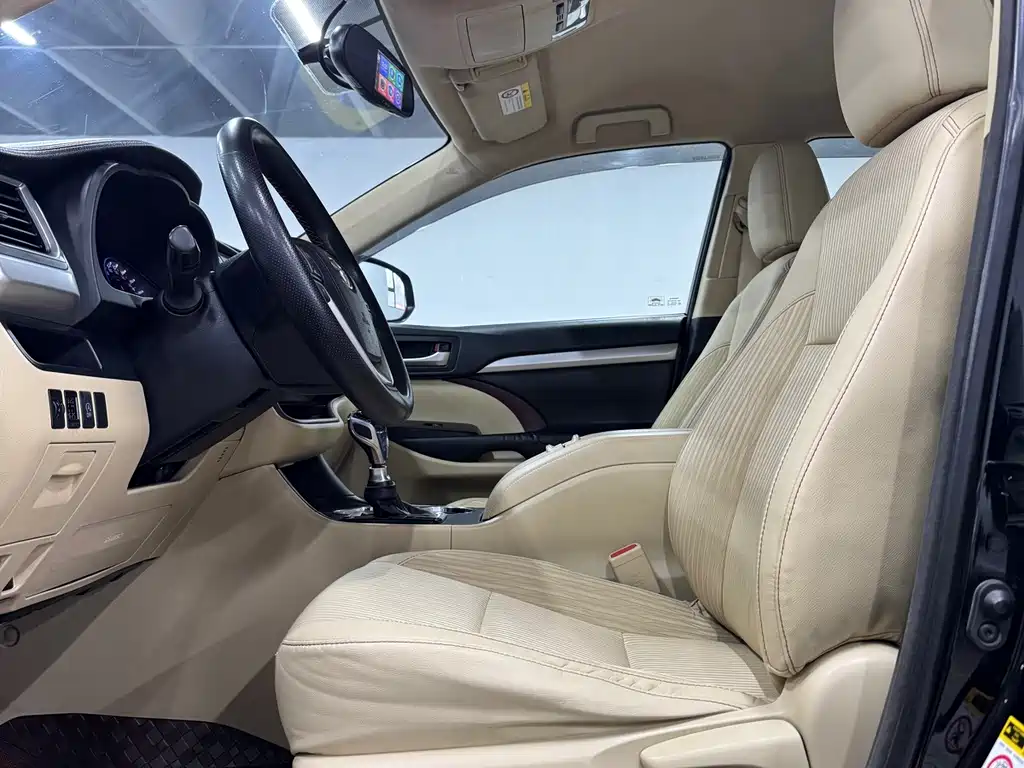 Toyota Highlander — миниатюра 7