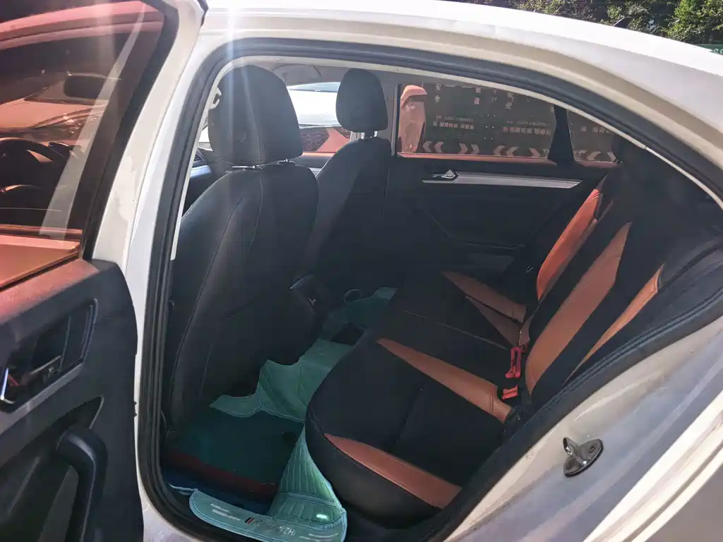 Volkswagen Lamando — миниатюра 11