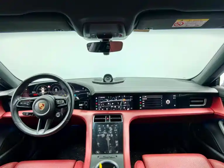 Porsche Taycan — миниатюра 10