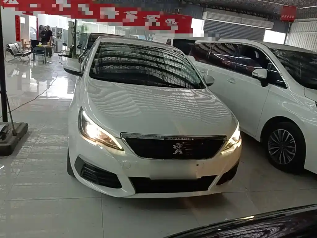 Peugeot 308 — миниатюра 3