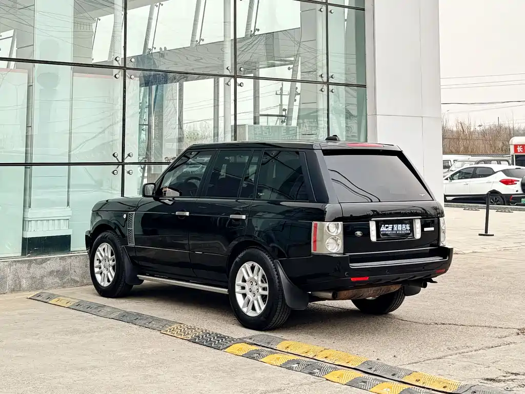 Land Rover Range Rover — миниатюра 6