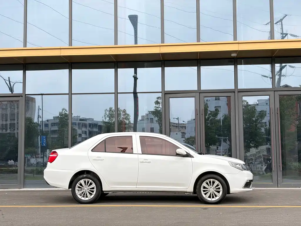 Geely King Kong — миниатюра 12