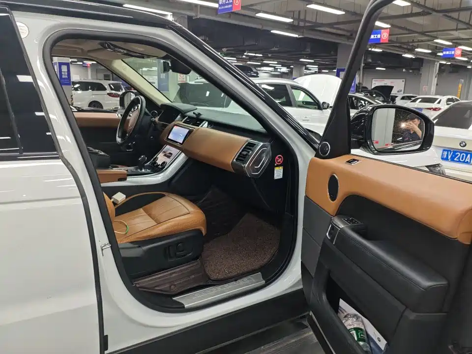 Land Rover Sport — миниатюра 10