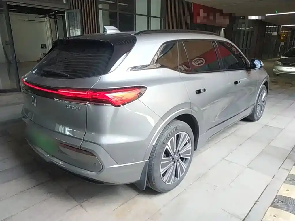 Buick E5 — миниатюра 7