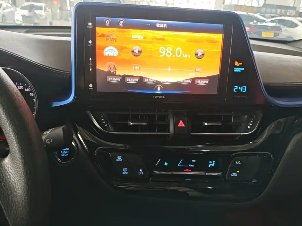 Toyota IZOA — миниатюра 13