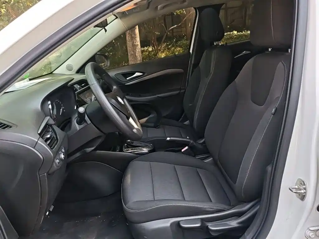 Buick Excelle — миниатюра 15