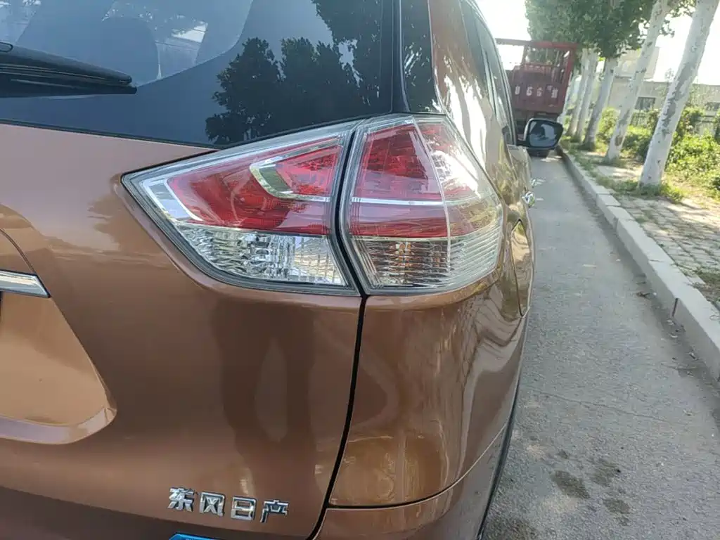Nissan X-Trail — миниатюра 8