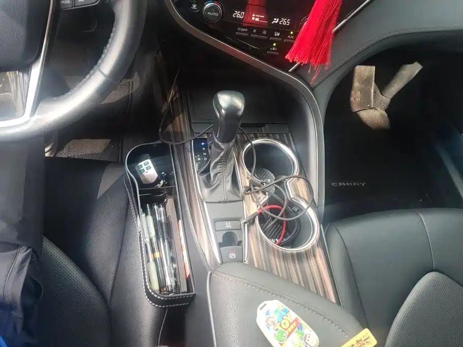 Toyota Camry — миниатюра 16