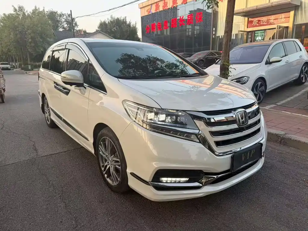 Honda Elysion — миниатюра 3
