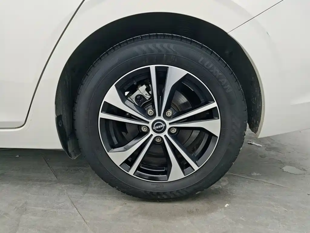 Nissan Sylphy — миниатюра 12