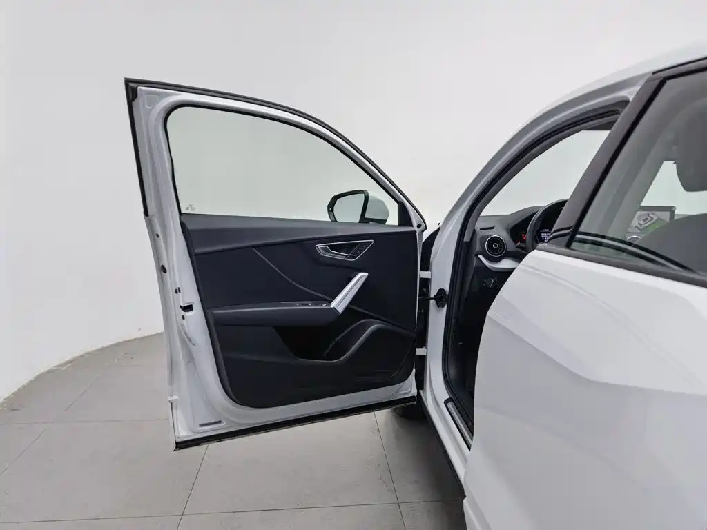 Audi Q2L — миниатюра 8