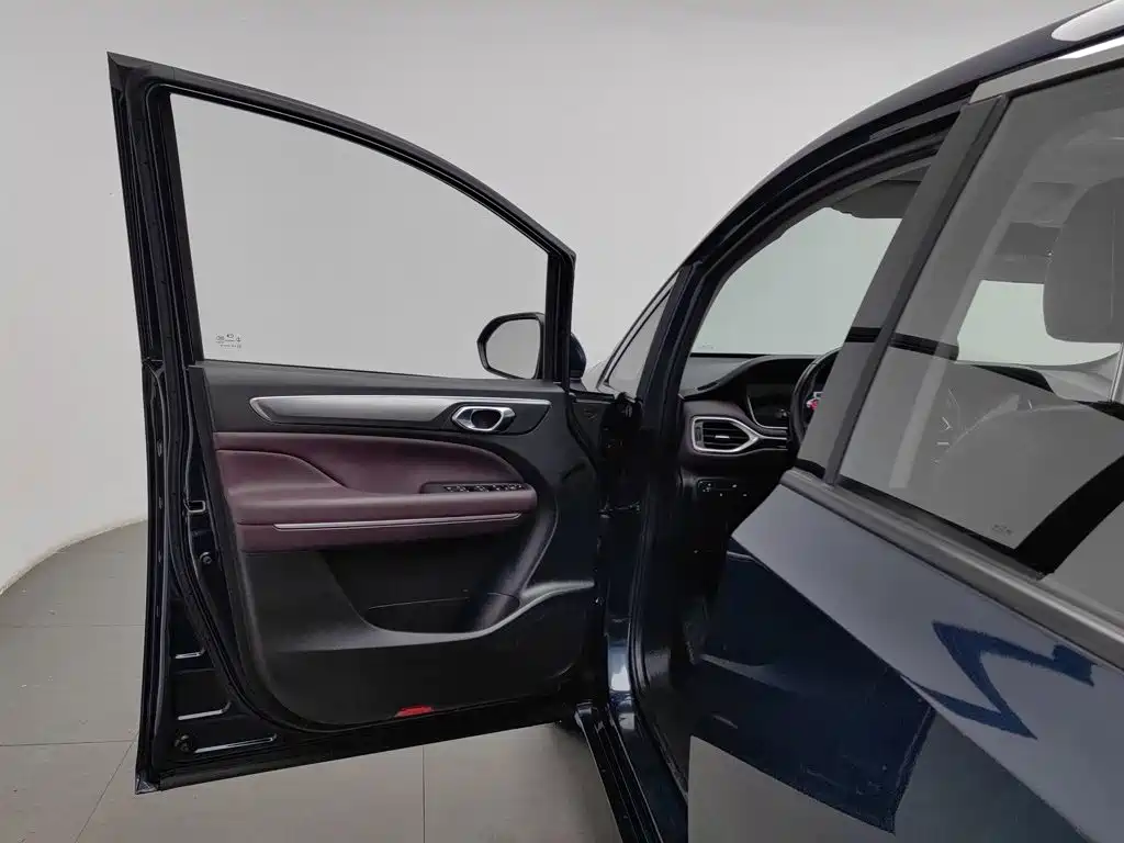 GAC Motor Trumpchi M6 — миниатюра 8