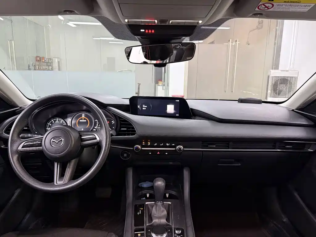 Mazda 3 Axela — миниатюра 17