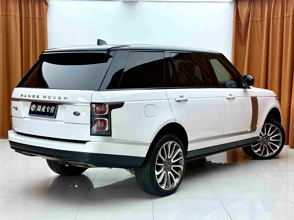 Land Rover Range Rover — миниатюра 4