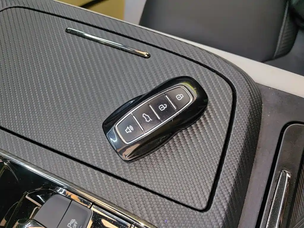 Ford Equator Sport — миниатюра 9