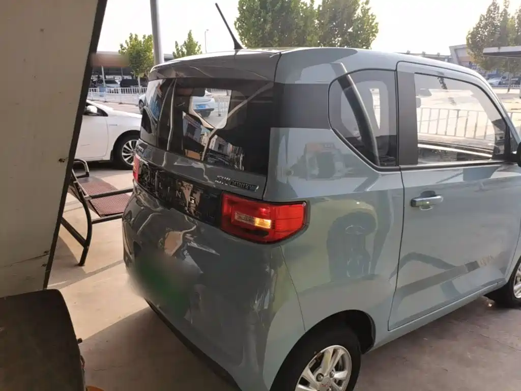 Wuling MINIEV — миниатюра 6