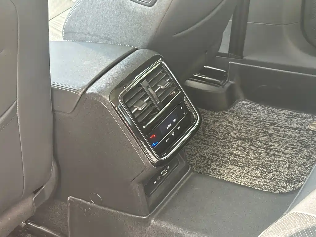 Volkswagen Passat — миниатюра 9
