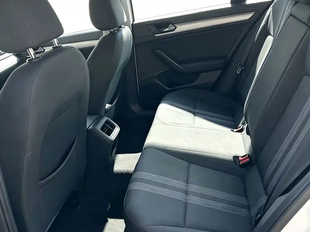 Volkswagen Lamando — миниатюра 4