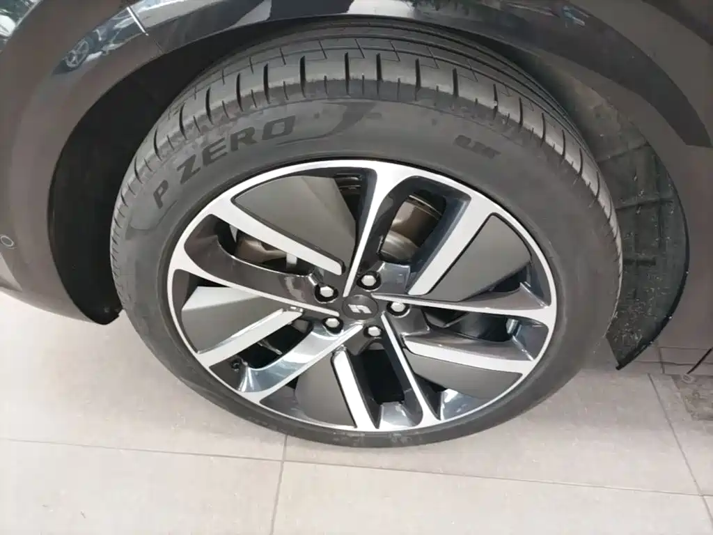 Li Auto Li L6 — миниатюра 23