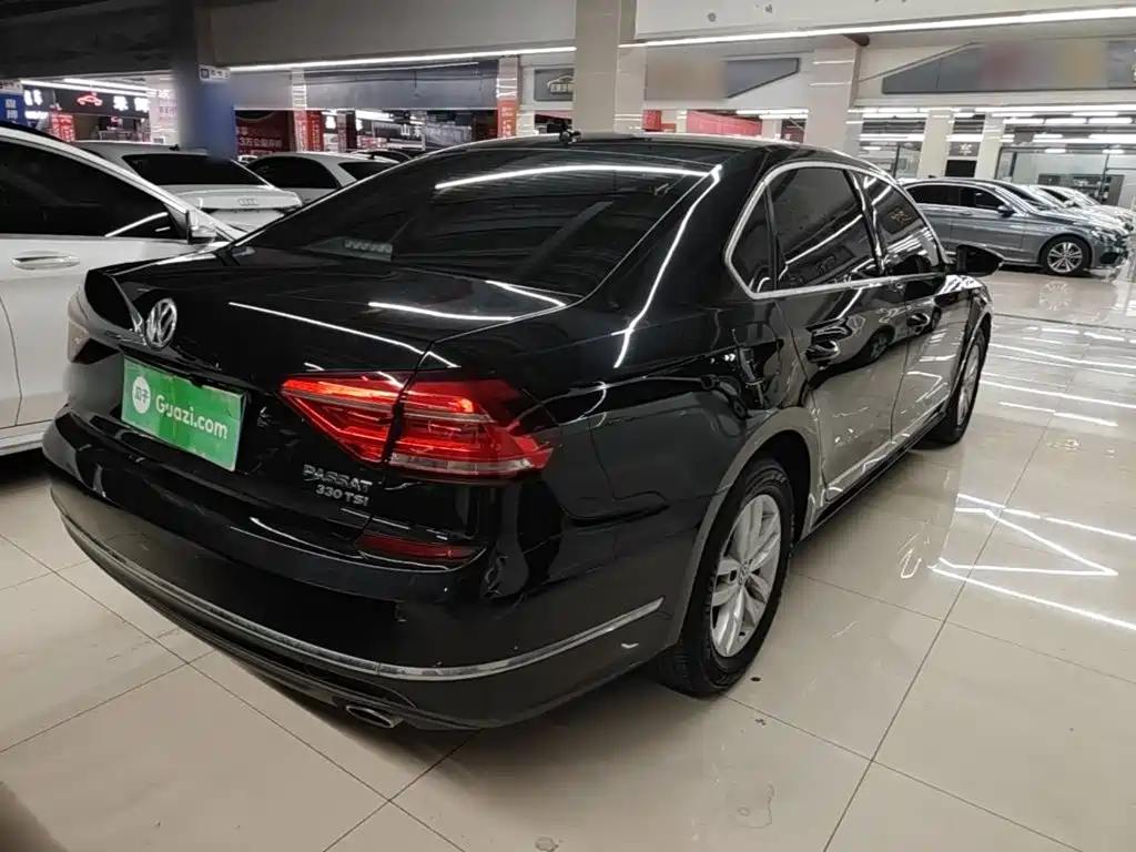 Volkswagen Passat — миниатюра 7