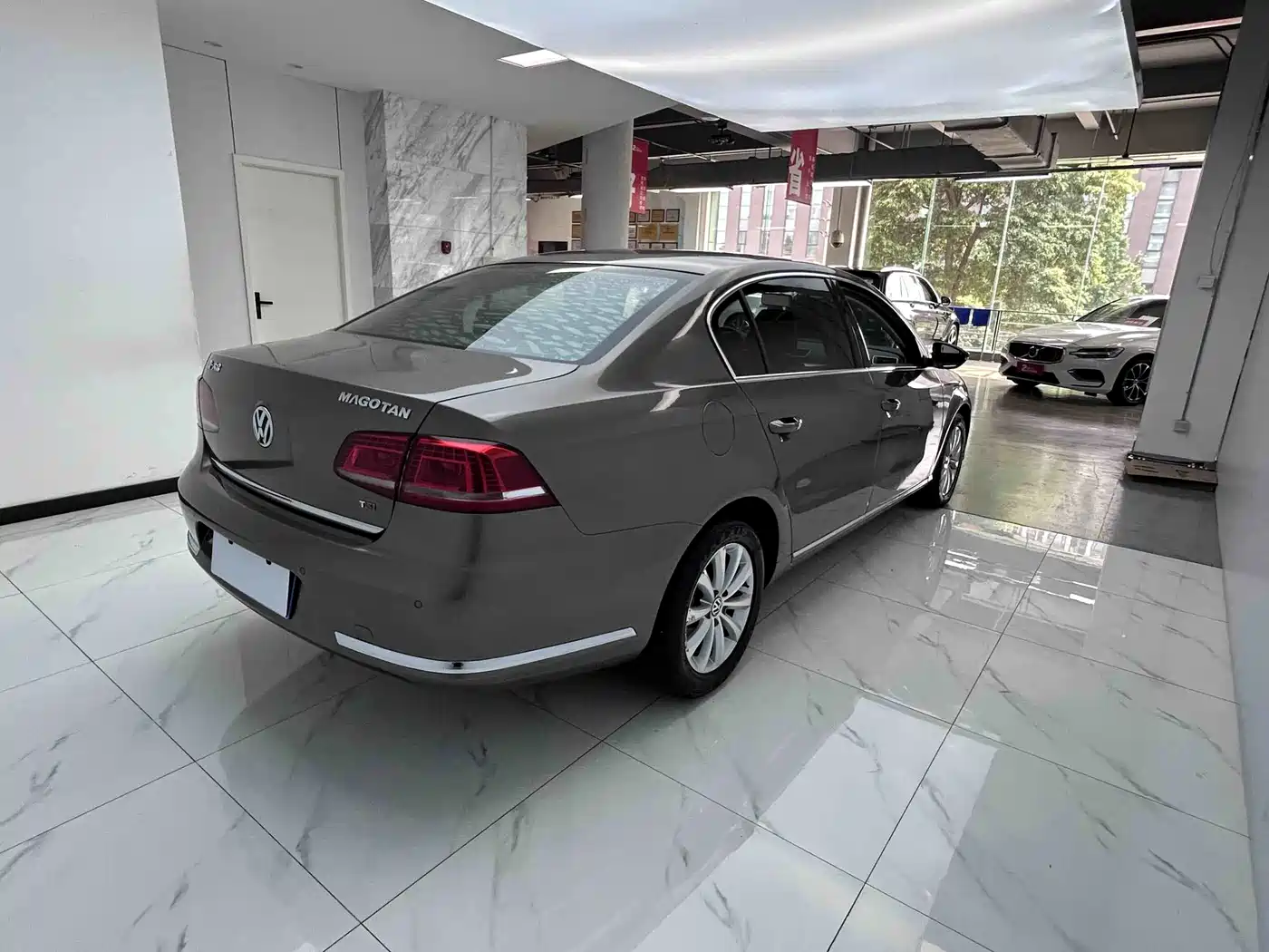 Volkswagen Magotan