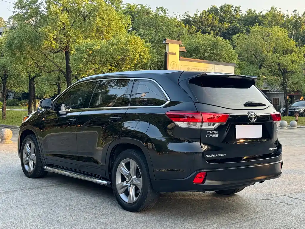 Toyota Highlander — миниатюра 13