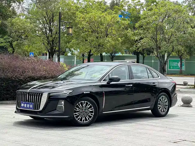 2025 Hongqi H5