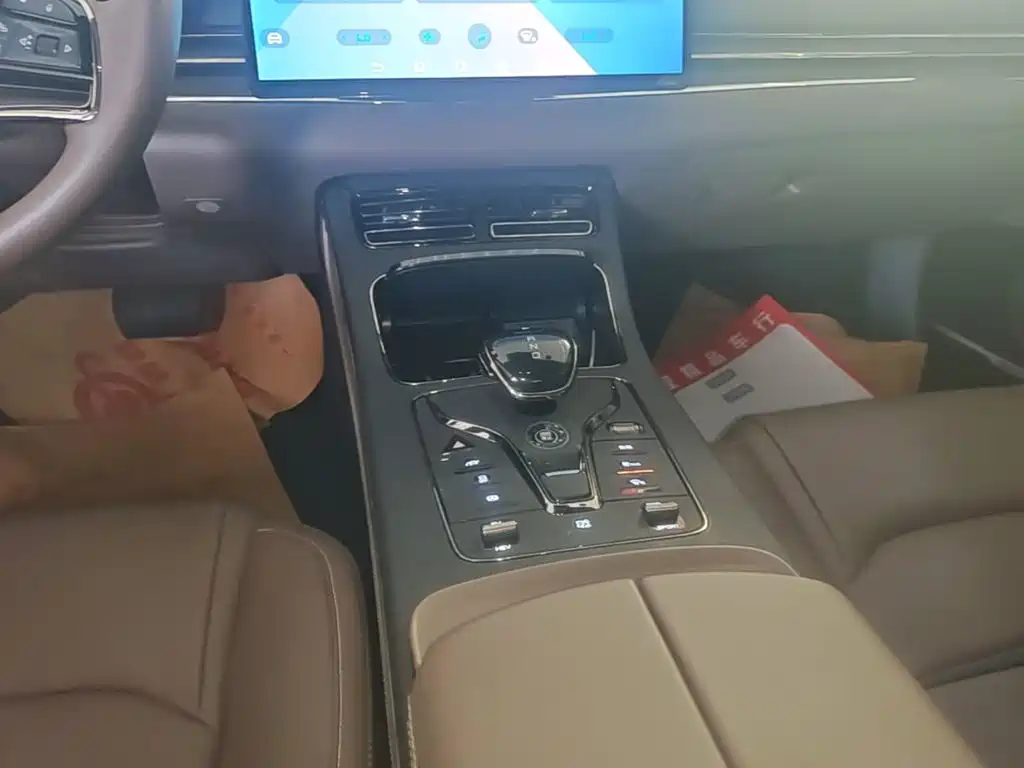 BYD Han — миниатюра 14