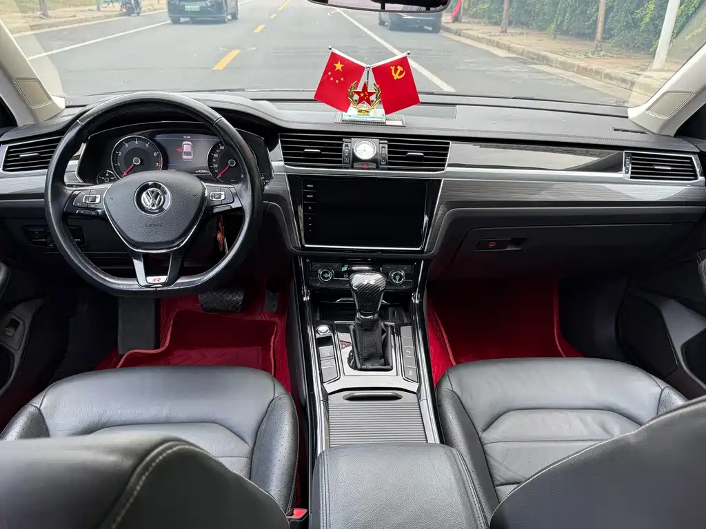 Volkswagen Phideon — миниатюра 5
