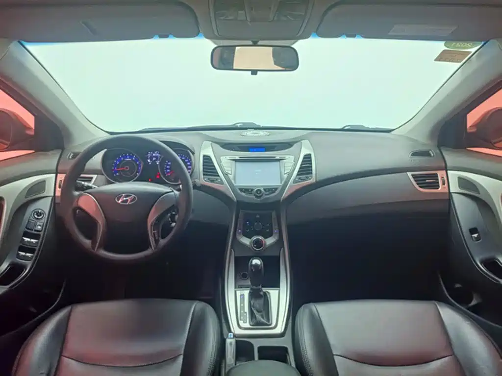 Hyundai Elantra Langdong — миниатюра 4