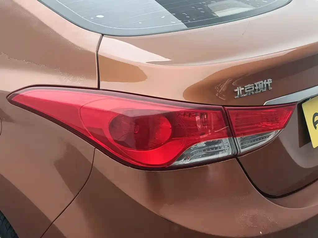 Hyundai Elantra Langdong — миниатюра 15