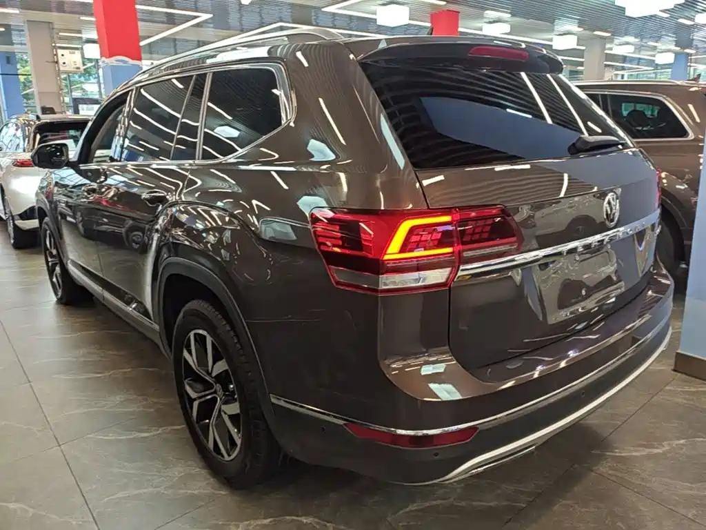 Volkswagen Teramont — миниатюра 5