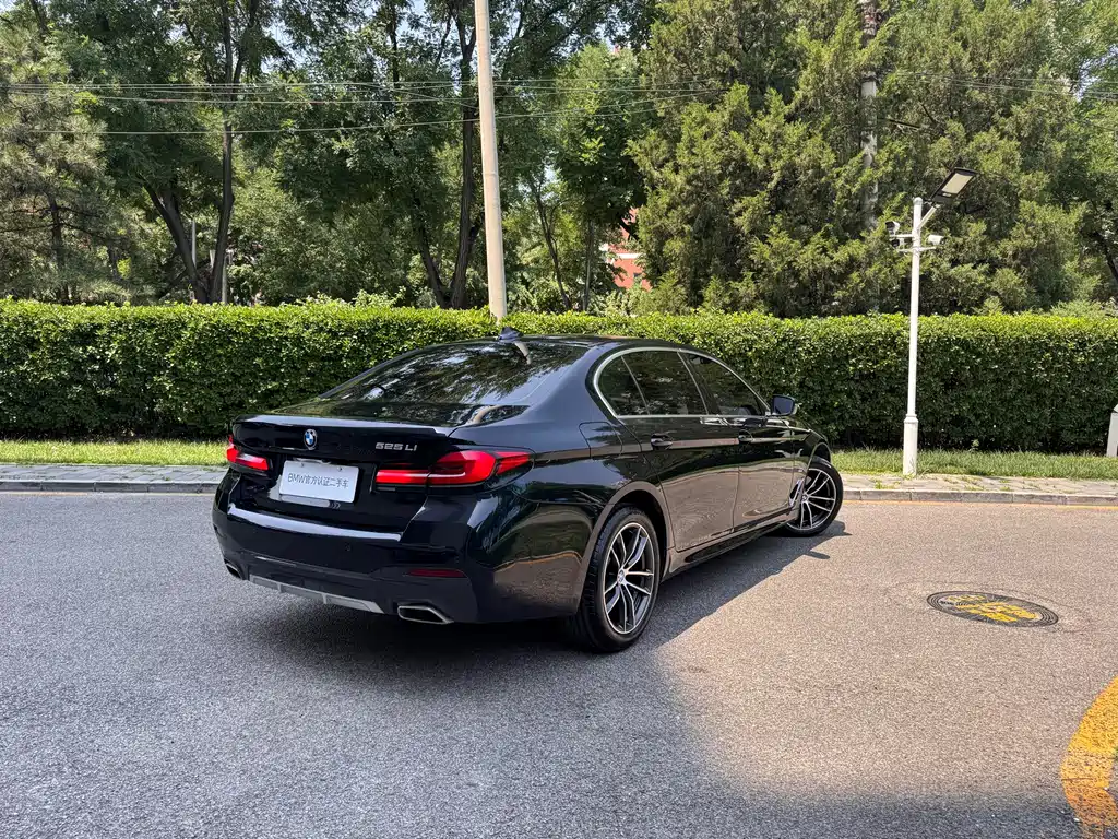 BMW 5 Series 5 2022 525Li M Sport