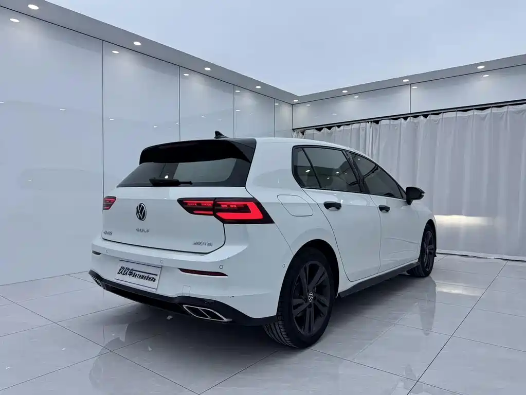 Volkswagen Golf — миниатюра 4