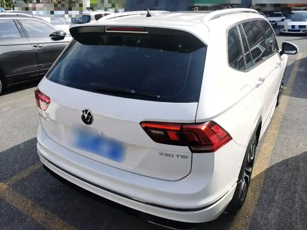 Volkswagen Tiguan L — миниатюра 7