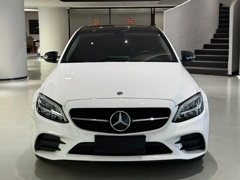 Mercedes-Benz C-Class — миниатюра 2