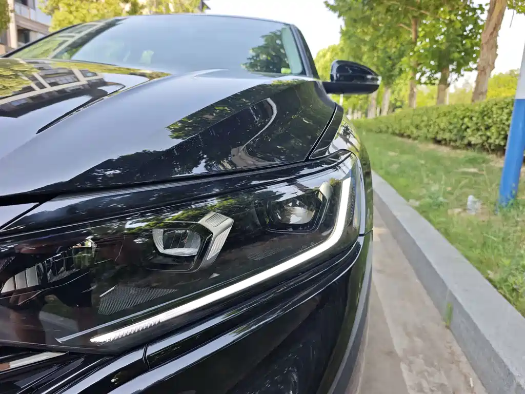 Volkswagen Passat 2026 330TSI Elite